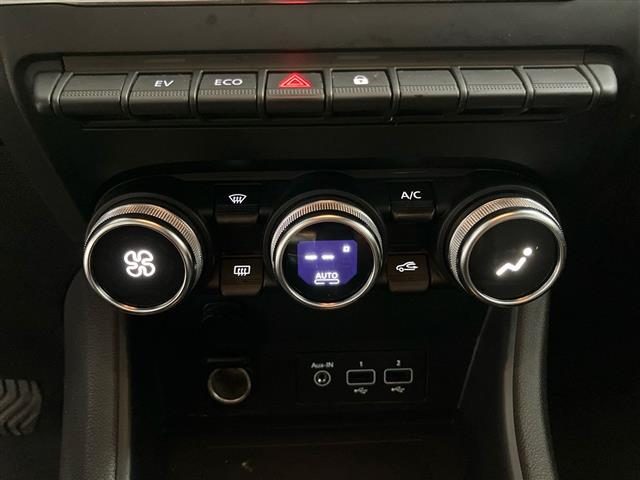 RENAULT Captur usata, con Sensori di parcheggio posteriori