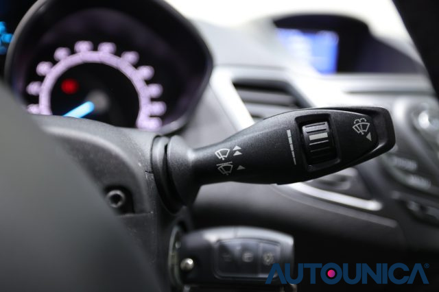 FORD Fiesta usata, con Isofix