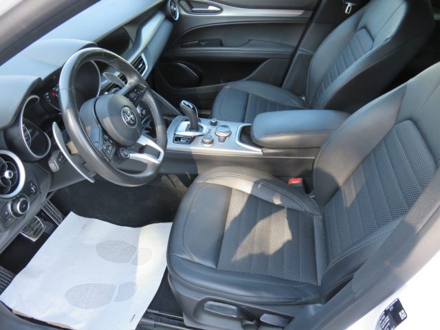 ALFA ROMEO Stelvio usata, con Autoradio