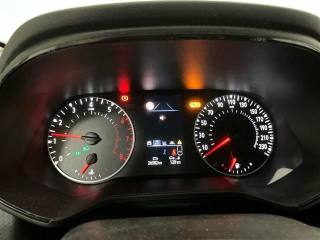 RENAULT Clio usata, con Hill holder