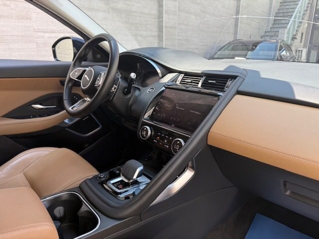 JAGUAR E-Pace usata, con Controllo trazione