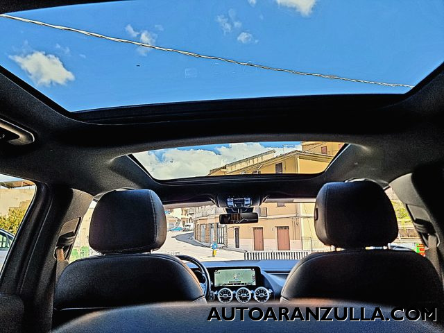MERCEDES-BENZ GLA 200 usata, con Volante in pelle