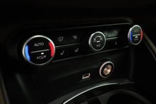 ALFA ROMEO Stelvio usata 11