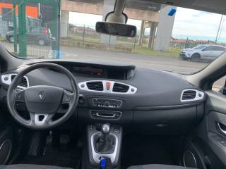 RENAULT Scenic usata, con Cruise Control