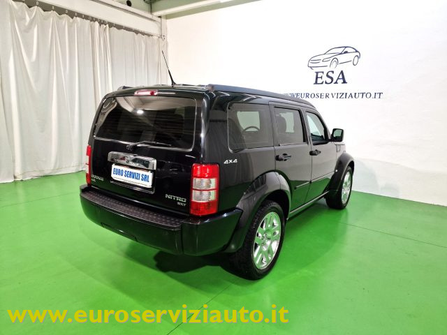 DODGE Nitro usata, con Controllo automatico clima
