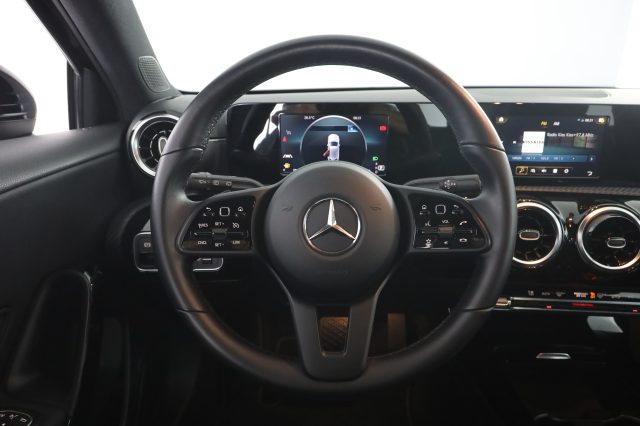 MERCEDES-BENZ A 180 usata 4