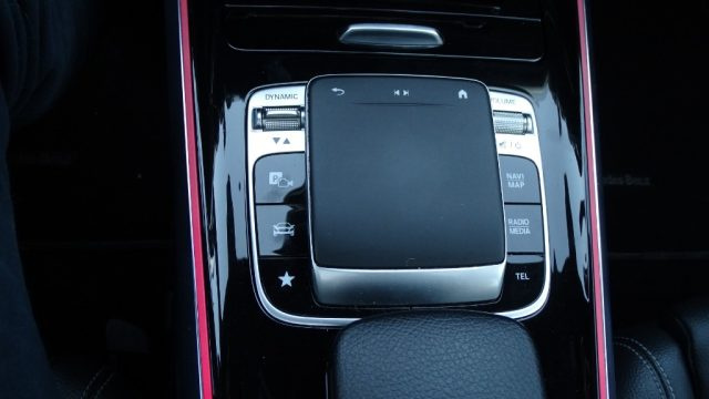 MERCEDES-BENZ GLB 200 usata 130