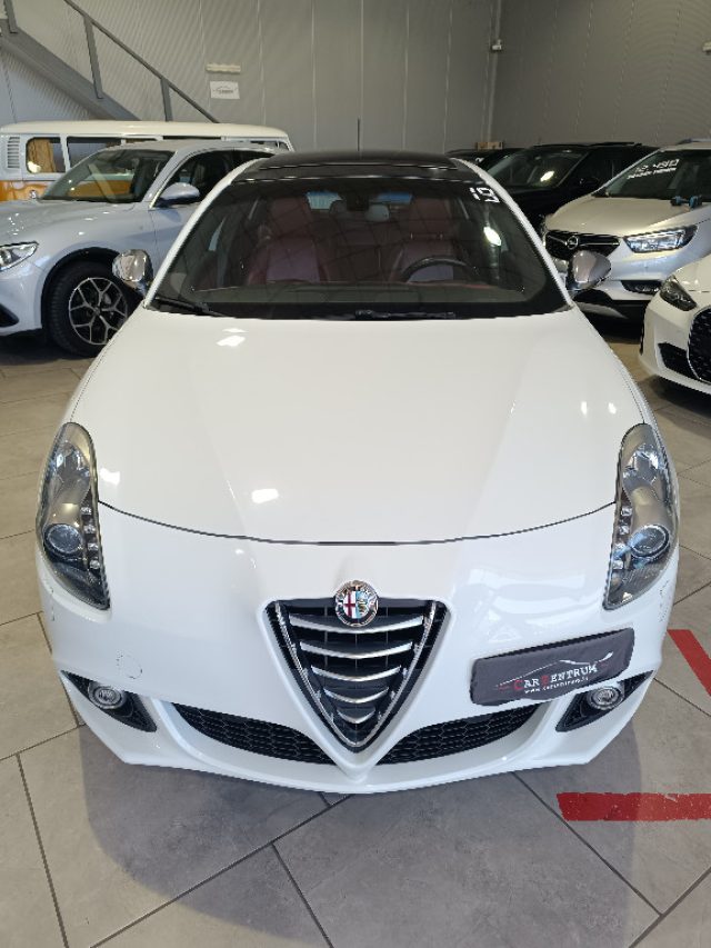 ALFA ROMEO Giulietta usata, con Autoradio