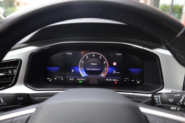 VOLKSWAGEN T-Roc usata, con Sensori di parcheggio posteriori