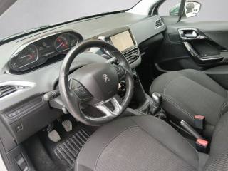 PEUGEOT 208 usata, con Alzacristalli elettrici