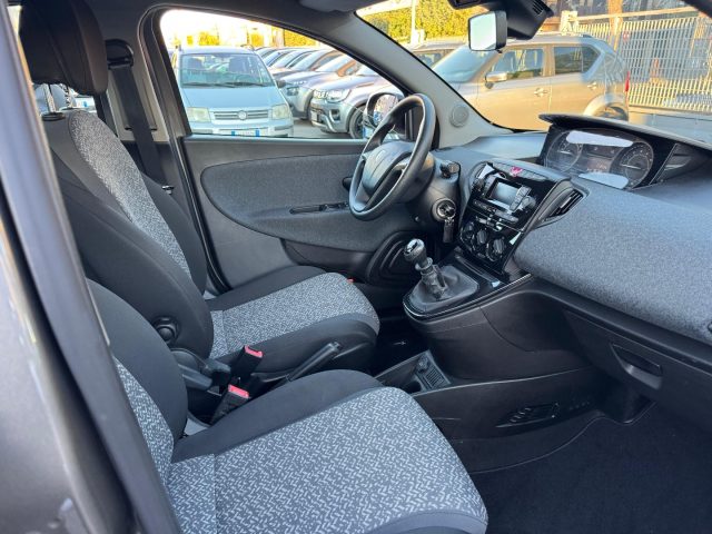 LANCIA Ypsilon usata, con Chiusura centralizzata