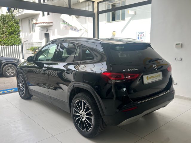 MERCEDES-BENZ GLA 180 usata, con Boardcomputer