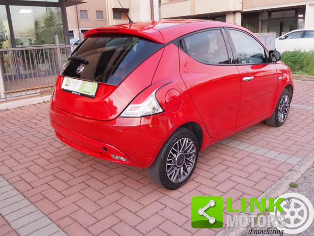 LANCIA Ypsilon usata, con Autoradio