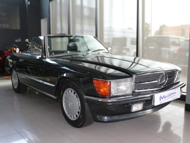 MERCEDES-BENZ SL 300 usata, con Alzacristalli elettrici