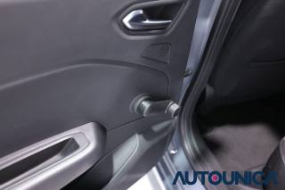 RENAULT Clio usata, con Monitoraggio pressione pneumatici