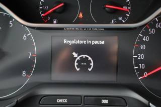OPEL Crossland X usata, con Sensori di parcheggio posteriori
