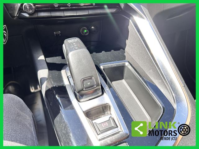 PEUGEOT 3008 usata, con Touch screen