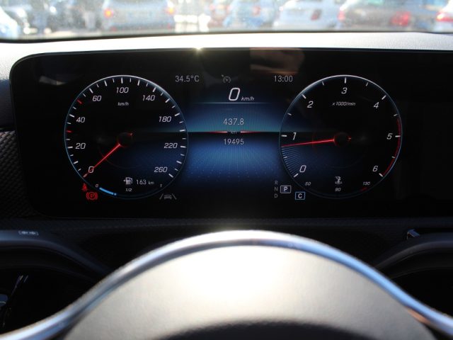 MERCEDES-BENZ A 180 usata, con Touch screen