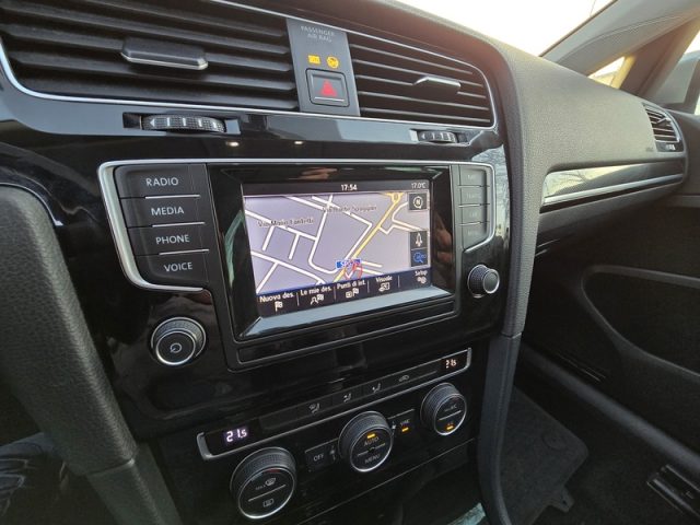VOLKSWAGEN Golf Variant usata, con Climatizzatore