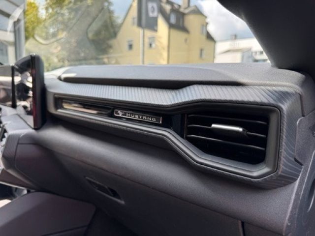 FORD Mustang usata, con Fari LED