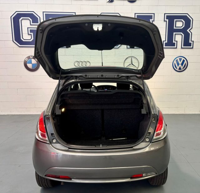 LANCIA Ypsilon usata, con Servosterzo