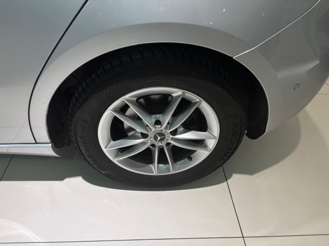 MERCEDES-BENZ A 180 usata, con Park Distance Control