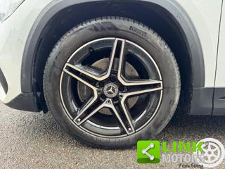 MERCEDES-BENZ GLA 200 usata, con Sedile posteriore sdoppiato