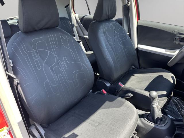 TOYOTA Yaris usata, con Lettore CD