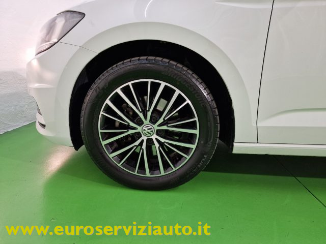 VOLKSWAGEN Touran usata 59