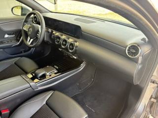 MERCEDES-BENZ A 180 usata, con Controllo automatico clima