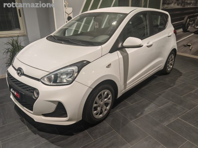HYUNDAI i10 usata, con Airbag