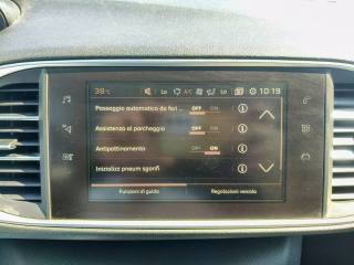 PEUGEOT 308 usata, con Park Distance Control