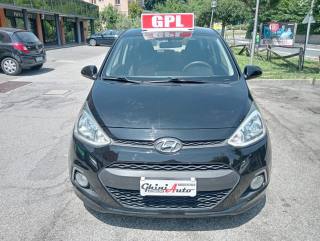 HYUNDAI i10 usata, con Airbag