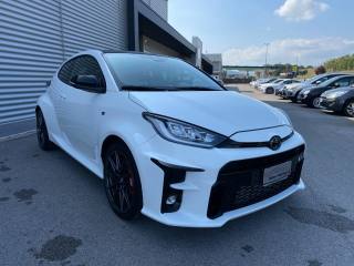 TOYOTA Yaris usata, con Airbag laterali