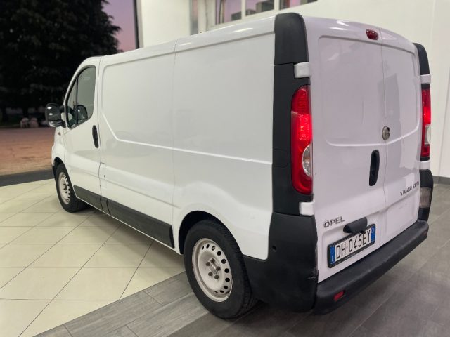 OPEL Vivaro usata, con MP3