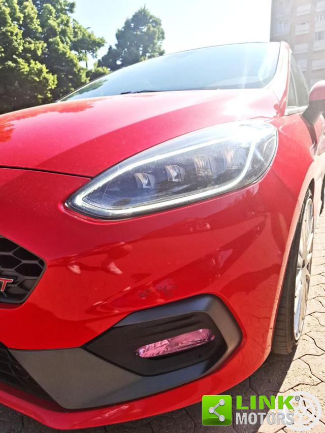 FORD Fiesta usata, con Sedile posteriore sdoppiato