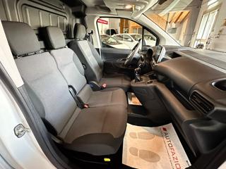 OPEL Combo usata, con USB