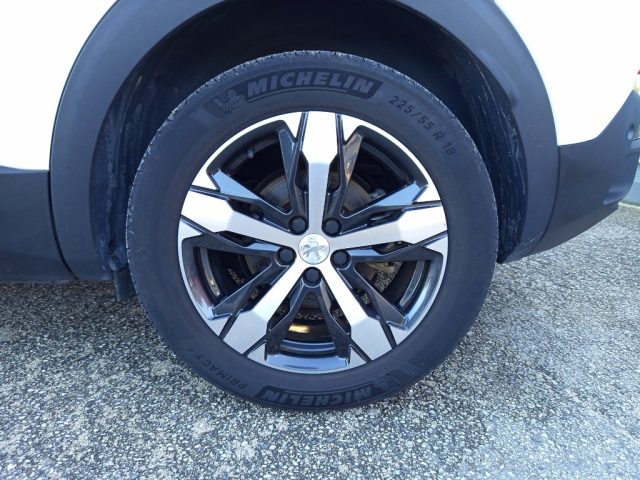 PEUGEOT 3008 usata, con Climatizzatore