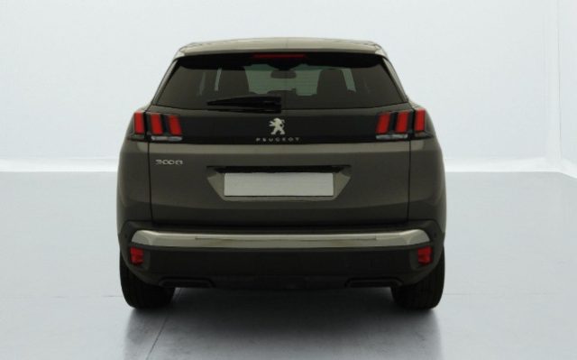 PEUGEOT 3008 usata, con Sedile posteriore sdoppiato