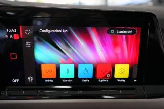 VOLKSWAGEN Golf usata, con ESP
