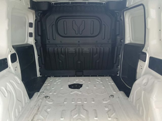 OPEL Combo usata 10