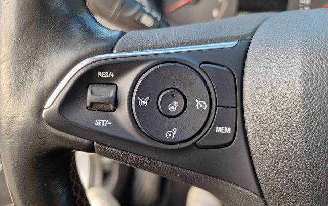 OPEL Crossland X usata, con Cruise Control
