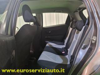 TOYOTA Yaris usata 29