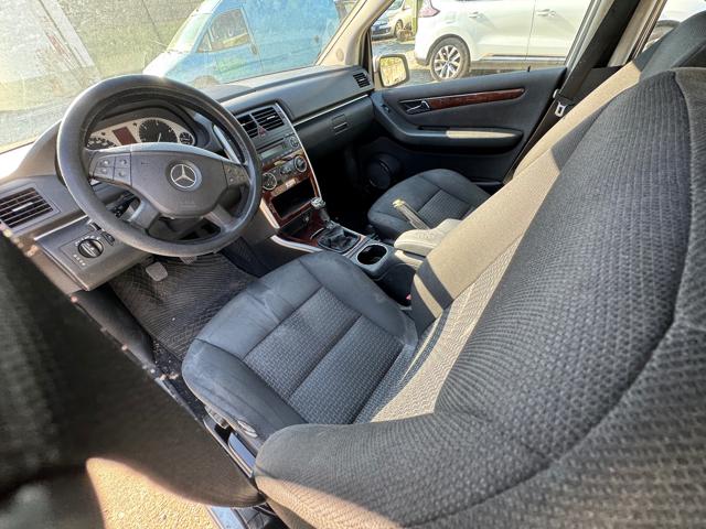 MERCEDES-BENZ B 180 usata, con Cerchi in lega