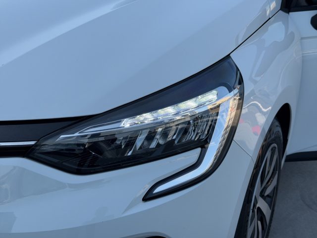 RENAULT Clio usata, con Fari Xenon