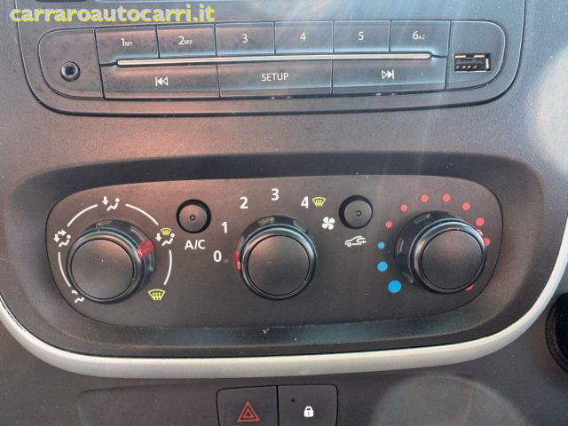 NISSAN NV300 usata, con Specchietti laterali elettrici