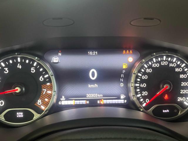 JEEP Renegade usata, con USB