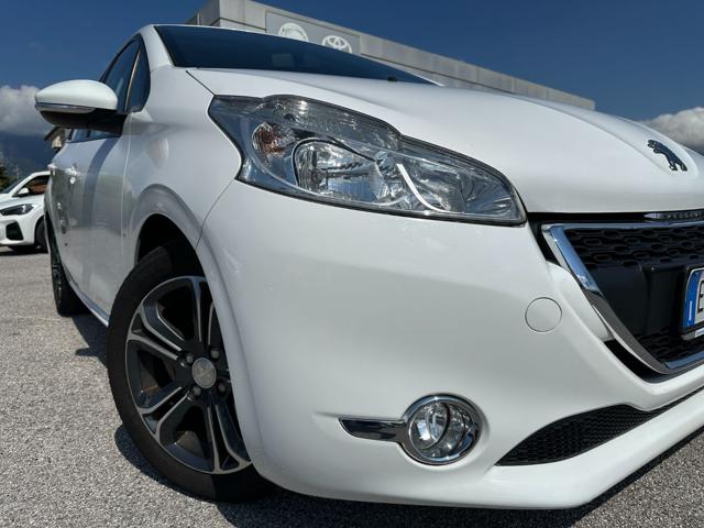PEUGEOT 208 usata, con Alzacristalli elettrici