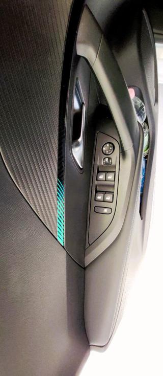 PEUGEOT 2008 usata, con Servosterzo