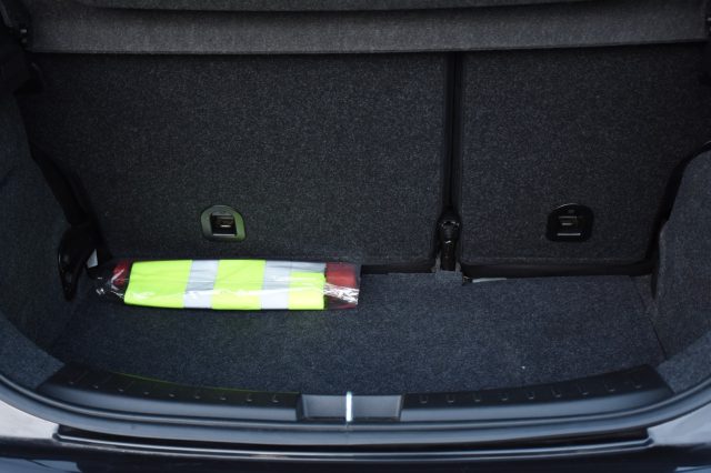 LANCIA Ypsilon usata, con USB